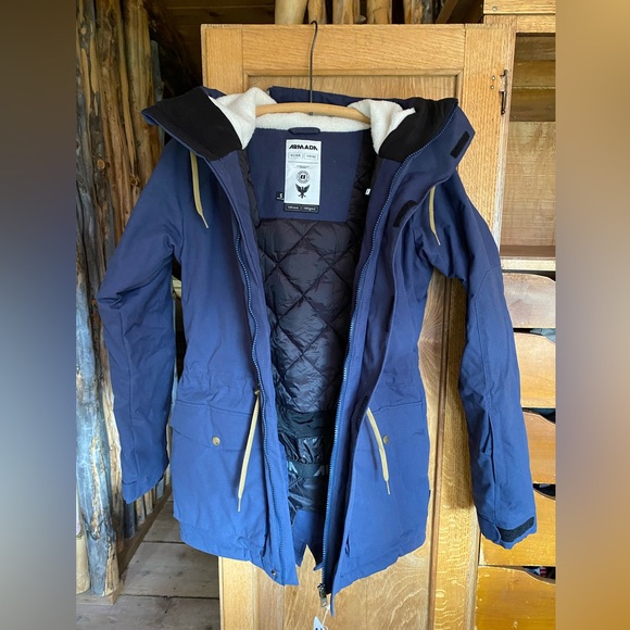 Women’s Armada Lyra Insulated Jacket - Picture 1 of 11